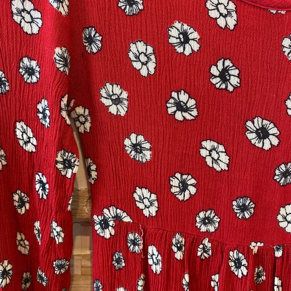 Forever 21 Red floral dress. - Picture 2 of 6